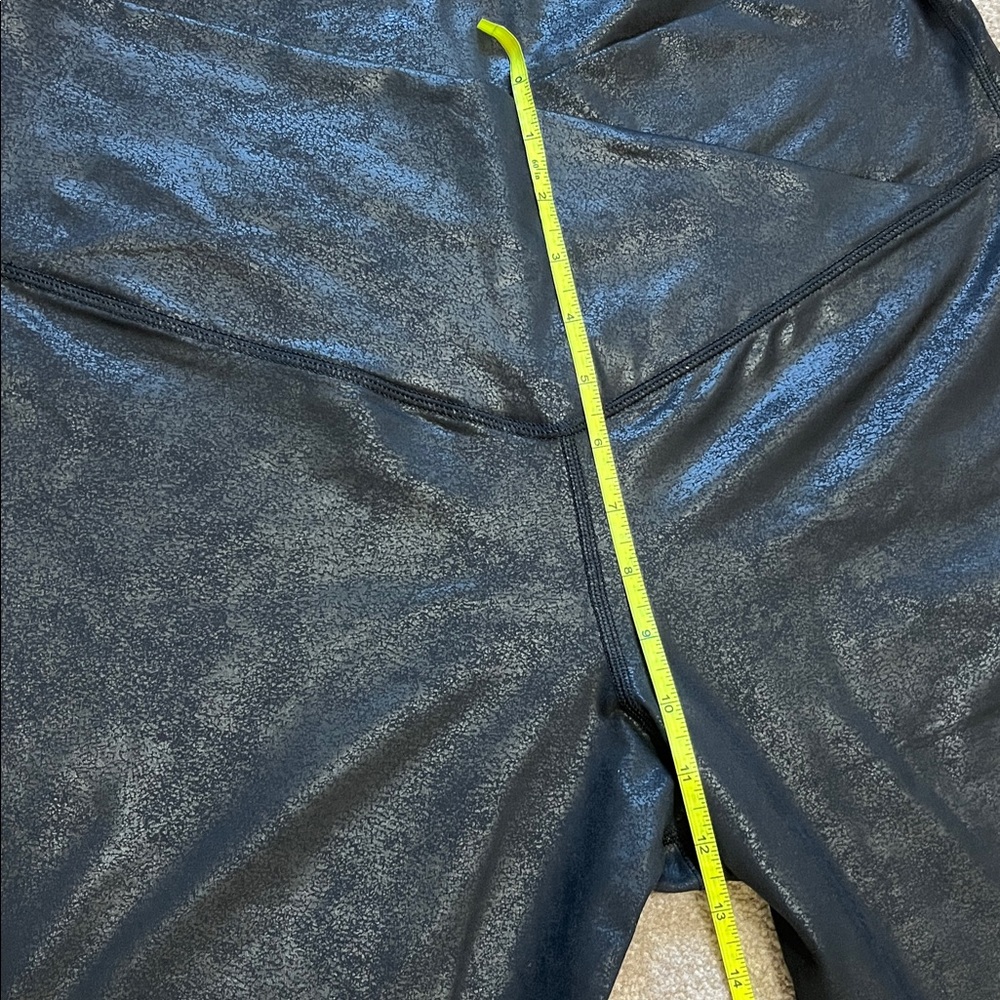OFFLINE By Aerie Crossover Crackle Black Leggings XXL - Picture 7 of 9
